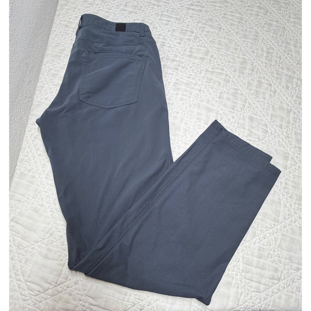 Vuori Meta Pants Mens 30 Charcoal Gray Technical Stretch Chino V430